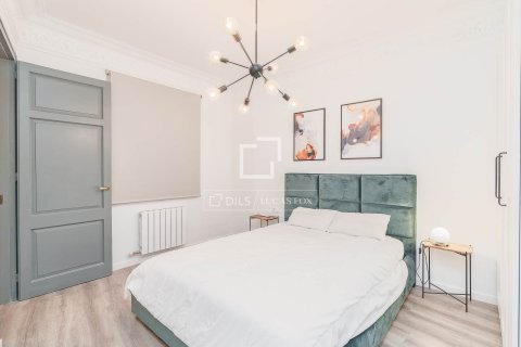 4 bedrooms apartment for rent in Barcelona, Catalonia, Spain № 7122 - photo 14