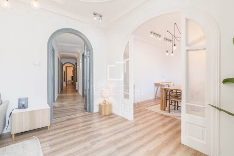 4 bedrooms apartment for rent in Barcelona, Catalonia, Spain № 7122 - photo 10