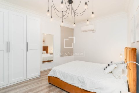 4 bedrooms apartment for rent in Barcelona, Catalonia, Spain № 7122 - photo 5