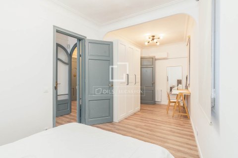 4 bedrooms apartment for rent in Barcelona, Catalonia, Spain № 7122 - photo 18