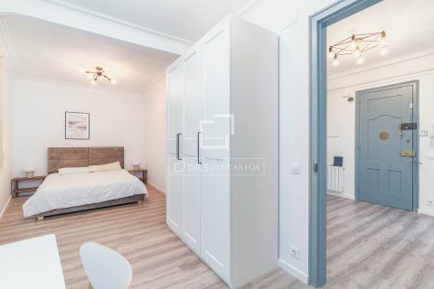 4 bedrooms apartment for rent in Barcelona, Catalonia, Spain № 7122 - photo 17