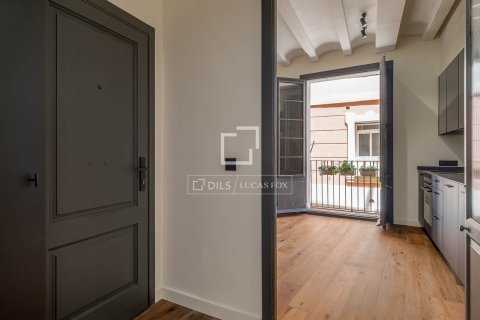 Купить квартиру в Барселона, Испания с 2 спальни, 101м², № 7118 - фото 4