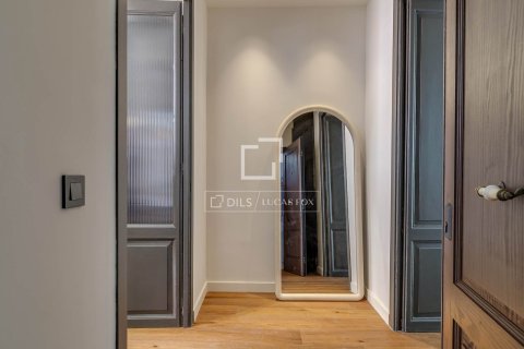 Купить квартиру в Барселона, Испания с 2 спальни, 101м², № 7118 - фото 5