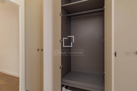 Купить квартиру в Барселона, Испания с 2 спальни, 101м², № 7118 - фото 23