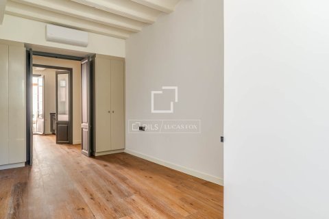 Купить квартиру в Барселона, Испания с 2 спальни, 101м², № 7118 - фото 6