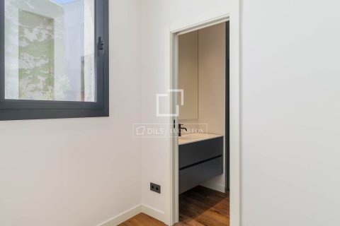 Купить квартиру в Барселона, Испания с 2 спальни, 101м², № 7118 - фото 9