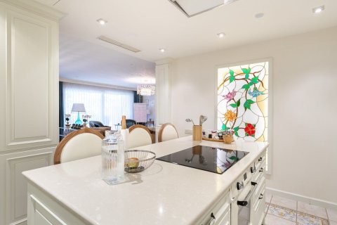 Casa adosada de 4 dormitorios en venta en Barcelona, Cataluña, Spain № 1508 - foto 11