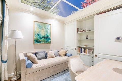 Casa adosada de 4 dormitorios en venta en Barcelona, Cataluña, Spain № 1508 - foto 26