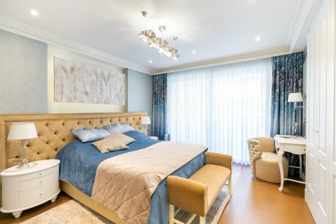 Casa adosada de 4 dormitorios en venta en Barcelona, Cataluña, Spain № 1508 - foto 22