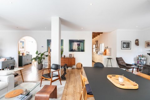 Apartamento de 4 dormitorios en venta en Barcelona, Cataluña, Spain № 1514 - foto 6
