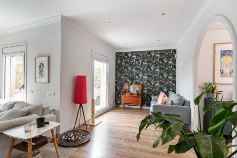 Apartamento de 4 dormitorios en venta en Barcelona, Cataluña, Spain № 1514 - foto 7