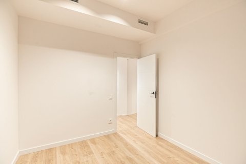 Apartamento de 5 dormitorios en venta en Barcelona, Cataluña, Spain № 1509 - foto 18