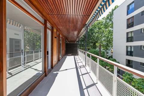 Apartamento de 5 dormitorios en venta en Barcelona, Cataluña, Spain № 1509 - foto 7