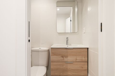 Apartamento de 5 dormitorios en venta en Barcelona, Cataluña, Spain № 1509 - foto 21