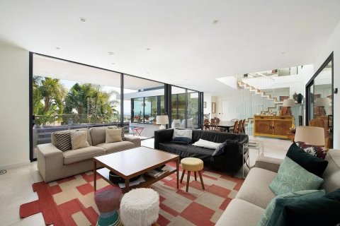 Сasa de 6 dormitorios en venta en Castelldefels, Barcelona, Cataluña, Spain № 1513 - foto 10