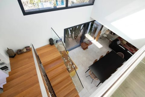 Сasa de 6 dormitorios en venta en Castelldefels, Barcelona, Cataluña, Spain № 1513 - foto 19