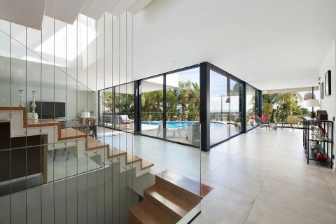 Сasa de 6 dormitorios en venta en Castelldefels, Barcelona, Cataluña, Spain № 1513 - foto 7