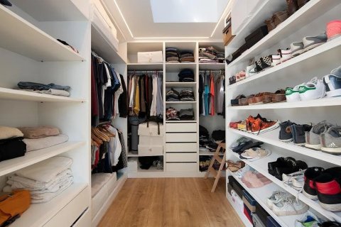 Сasa de 6 dormitorios en venta en Castelldefels, Barcelona, Cataluña, Spain № 1513 - foto 22