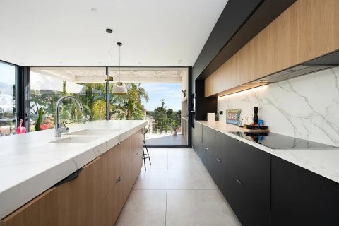 Сasa de 6 dormitorios en venta en Castelldefels, Barcelona, Cataluña, Spain № 1513 - foto 14