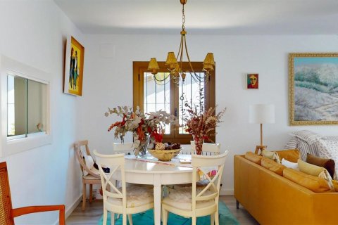 Сasa de 5 dormitorios en venta en Calonge, Gerona, Cataluña, Spain № 1576 - foto 25