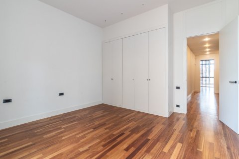 Сasa de 6 dormitorios en alquiler en Barcelona, Cataluña, Spain № 1571 - foto 15