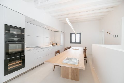 Apartamento de 3 dormitorios en alquiler en Barcelona, Cataluña, Spain № 1573 - foto 15