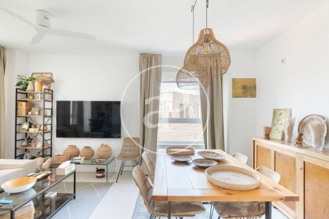 Apartamento de 4 dormitorios en venta en Sant Martí, Barcelona, Cataluña, Spain № 2435 - foto 4