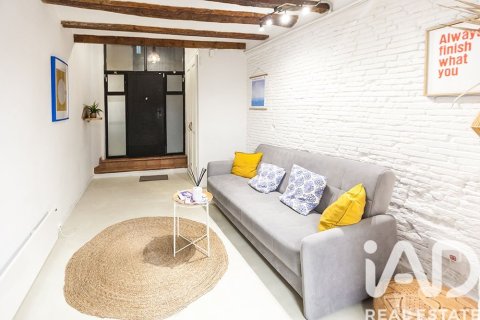 Dúplex de 2 dormitorios en venta en Barcelona, Cataluña, Spain № 7535 - foto 14