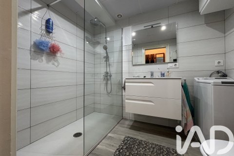 Apartamento de 2 dormitorios en venta en Castelló d'Empúries, Gerona, Cataluña, Spain № 7537 - foto 11