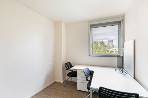 Apartamento de 2 dormitorios en venta en Barcelona, Cataluña, Spain № 1499 - foto 15