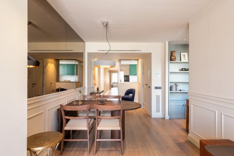 Apartamento de 2 dormitorios en venta en Barcelona, Cataluña, Spain № 1496 - foto 5
