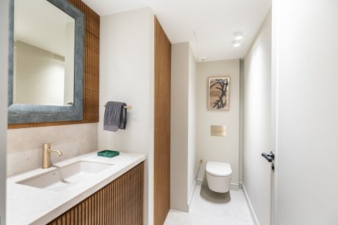 Apartamento de 2 dormitorios en venta en Barcelona, Cataluña, Spain № 1496 - foto 27