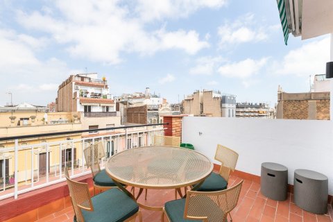 Apartamento de 2 dormitorios en venta en Barcelona, Cataluña, Spain № 1496