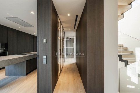 Villa de 4 dormitorios en venta en Teia, Barcelona, Cataluña, Spain № 3877 - foto 16
