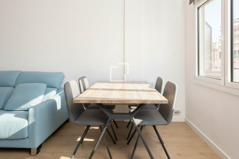Apartamento de 3 dormitorios en venta en Barcelona, Cataluña, Spain № 3872 - foto 8