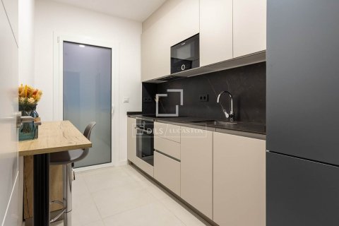 Apartamento de 3 dormitorios en venta en Barcelona, Cataluña, Spain № 3872 - foto 21