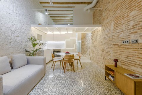 Apartamento de 2 dormitorios en venta en Barcelona, Cataluña, Spain № 3875 - foto 30