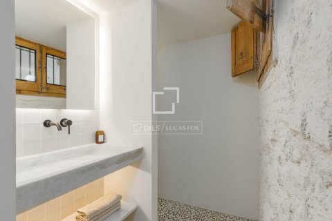 Apartamento de 2 dormitorios en venta en Barcelona, Cataluña, Spain № 3875 - foto 17