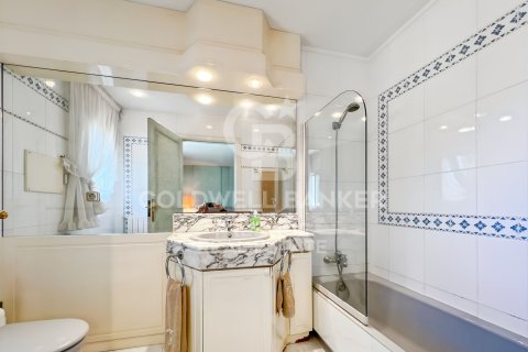 Villa de 6 dormitorios en venta en Sitges, Barcelona, Cataluña, Spain № 5705 - foto 23