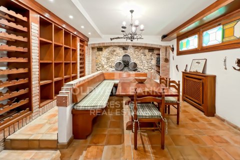 Villa de 6 dormitorios en venta en Sitges, Barcelona, Cataluña, Spain № 5705 - foto 16