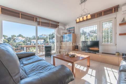 Villa de 6 dormitorios en venta en Begur, Gerona, Cataluña, Spain № 5704 - foto 8