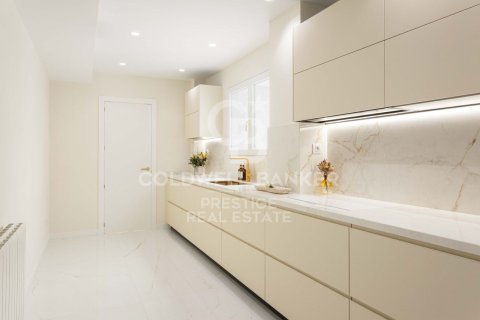 Купить квартиру в Барселона, Испания с 5 спален, 197м², № 5700 - фото 14