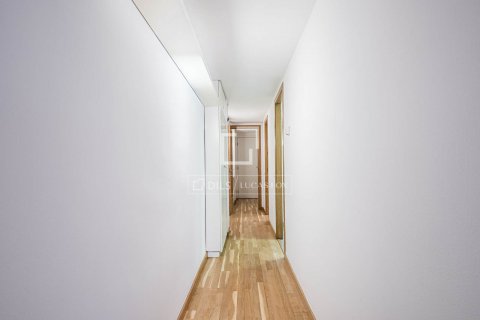 Купить квартиру в Сан-Кугат-дель-Вальес, Испания с 4 спальни, 84м², № 8830 - фото 17