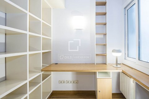 Купить квартиру в Сан-Кугат-дель-Вальес, Испания с 4 спальни, 84м², № 8830 - фото 11