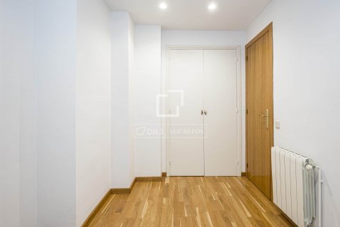 Купить квартиру в Сан-Кугат-дель-Вальес, Испания с 4 спальни, 84м², № 8830 - фото 8