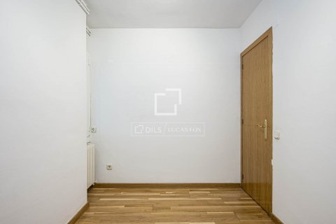 Купить квартиру в Сан-Кугат-дель-Вальес, Испания с 4 спальни, 84м², № 8830 - фото 6