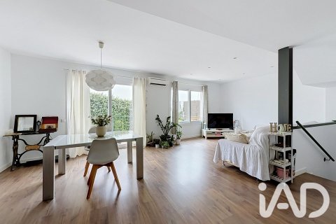 Dúplex de 3 dormitorios en venta en Alella, Barcelona, Cataluña, Spain № 8826