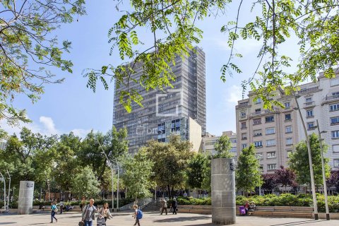 Apartamento de 4 dormitorios en venta en Barcelona, Cataluña, Spain № 8828 - foto 7