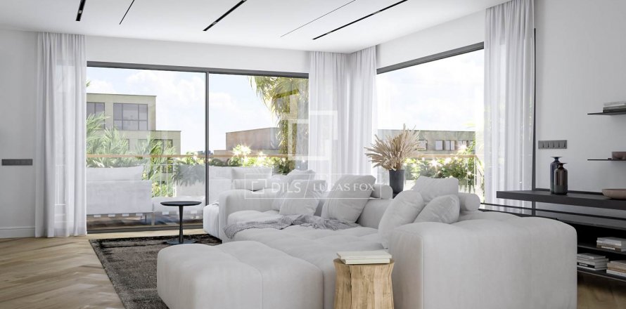Apartamento de 4 dormitorios en venta en Barcelona, Cataluña, Spain № 8828