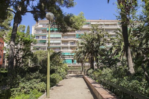 Apartamento de 4 dormitorios en venta en Barcelona, Cataluña, Spain № 8828 - foto 5